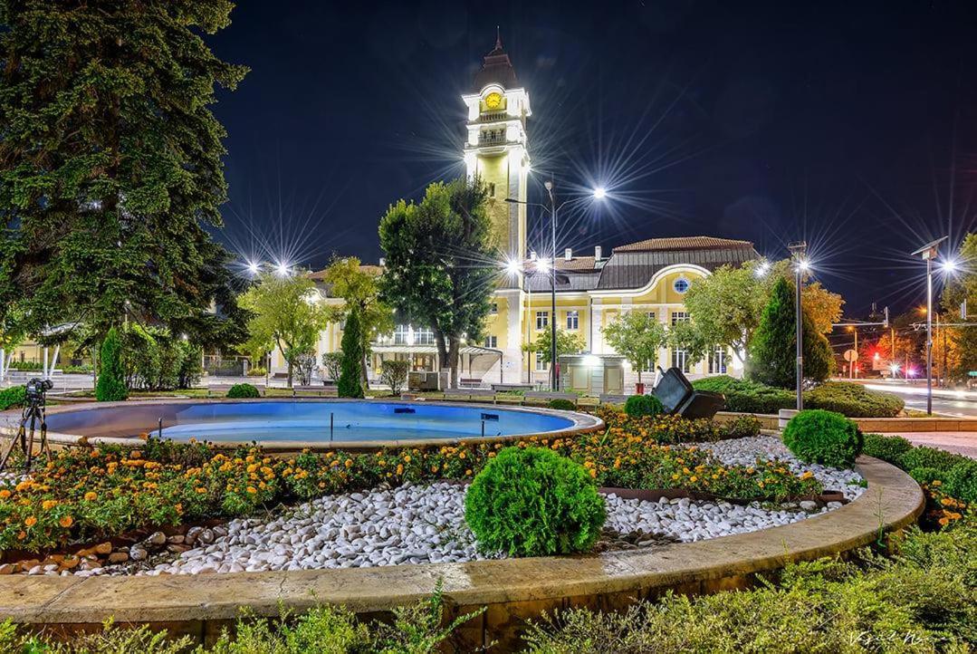 בורגאס Luxury Versailles Apartments Center Opera מראה חיצוני תמונה