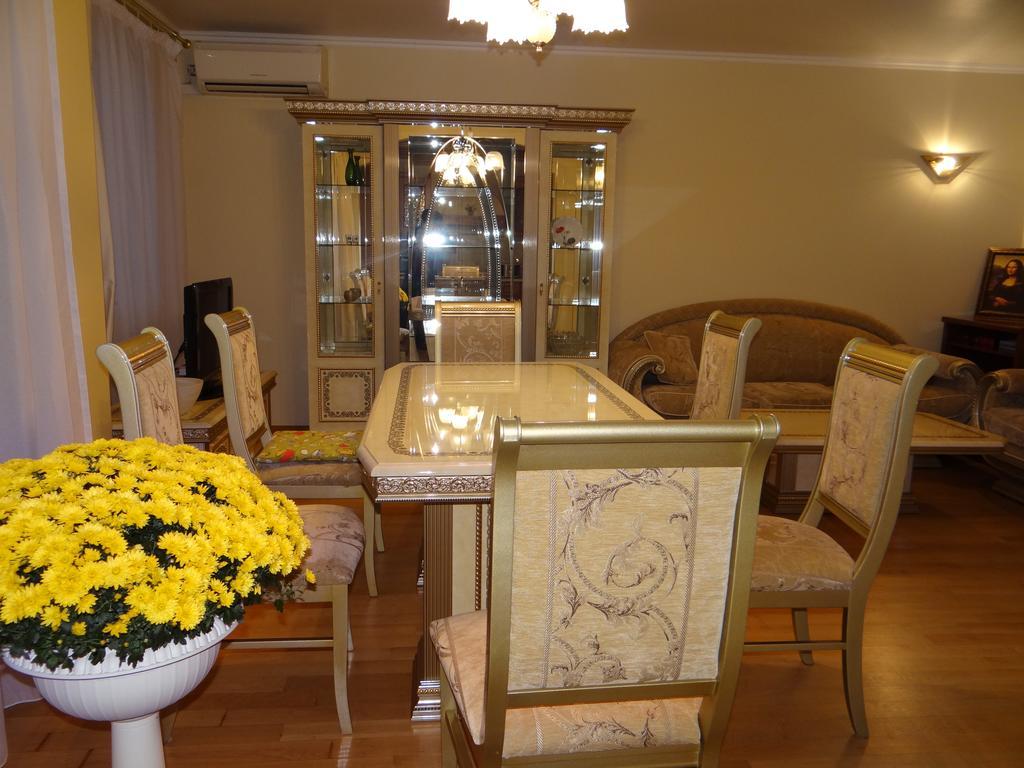בורגאס Luxury Versailles Apartments Center Opera חדר תמונה
